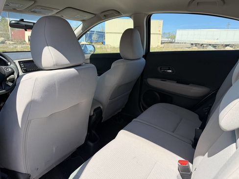 Used 2020 Honda HR-V LX image 10