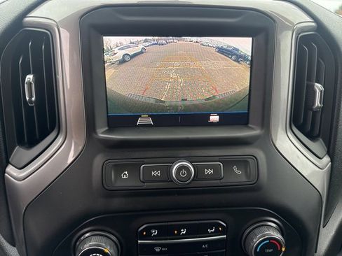 Used 2021 Chevrolet Silverado 2500 Custom w/ Custom Convenience Package image 15