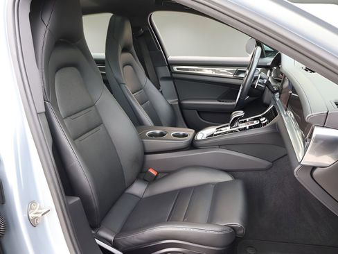 Used 2022 Porsche Panamera 4S image 11