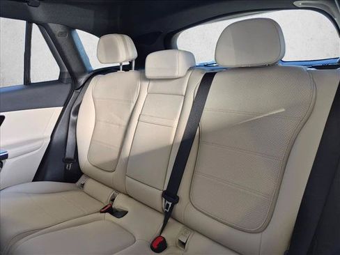 Certified 2026 Mercedes-Benz GLC 300 image 17