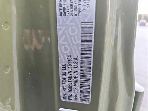 Certified 2022 Jeep Gladiator Sport AWD/4WD image 35