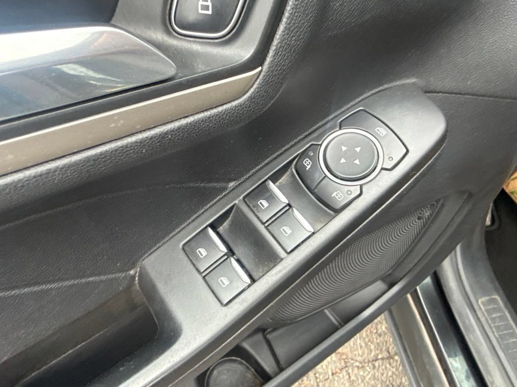 Used 2021 Ford Escape SE w/ Convenience Package AWD/4WD image 17