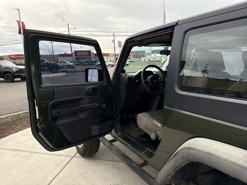 Used 2007 Jeep Wrangler X image 10
