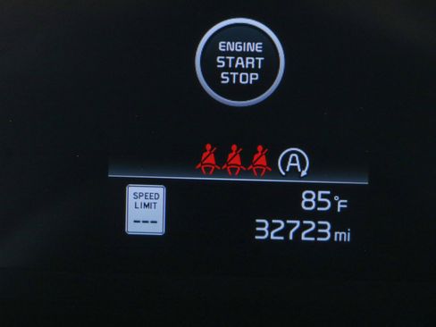 Used 2024 Kia Sportage EX AWD/4WD image 16