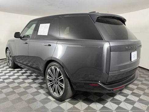 Used 2024 Land Rover Range Rover SE AWD/4WD image 4