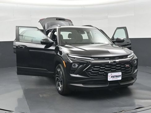 Used 2025 Chevrolet TrailBlazer RS w/ Convenience Package FWD image 56