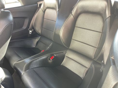 Used 2017 Ford Mustang GT Premium image 17