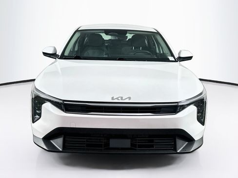 Used 2025 Kia K4 FWD image 2