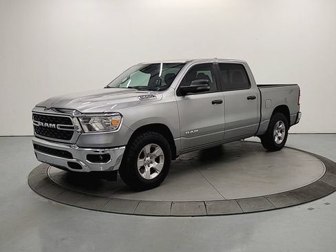 Used 2023 RAM 1500 Big Horn AWD/4WD image 4
