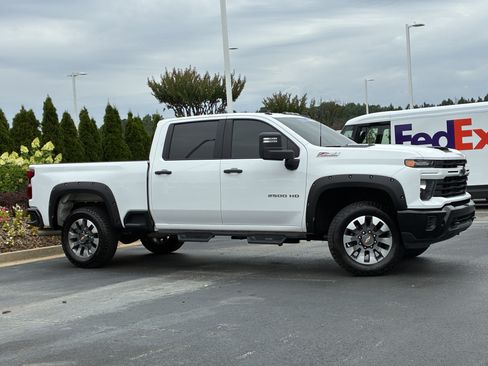 Used 2024 Chevrolet Silverado 2500 Custom w/ Custom Value Package AWD/4WD image 3
