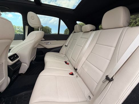 Used 2024 Mercedes-Benz GLE 450e 4MATIC image 14