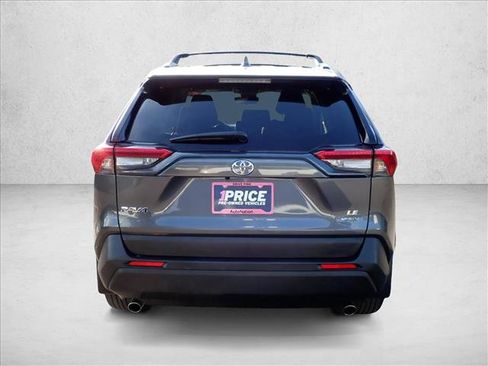 Used 2025 Toyota RAV4 LE AWD/4WD image 3