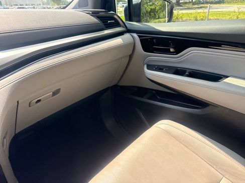 Used 2022 Honda Odyssey Touring image 17
