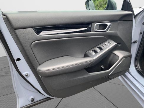 Certified 2024 Honda Civic Touring image 11