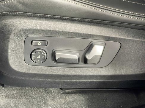 New 2026 BMW X5 xDrive50e image 13