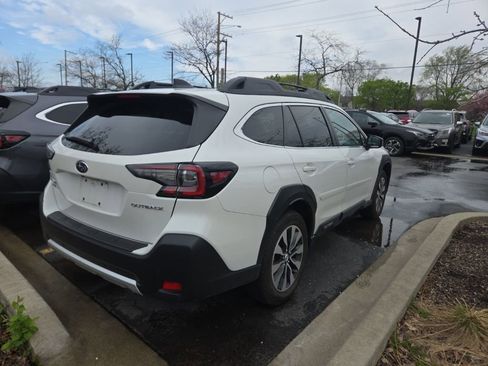 Used 2024 Subaru Outback Limited image 3