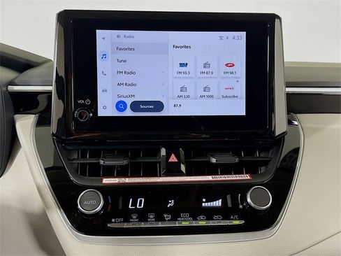 Certified 2025 Toyota Corolla LE image 19