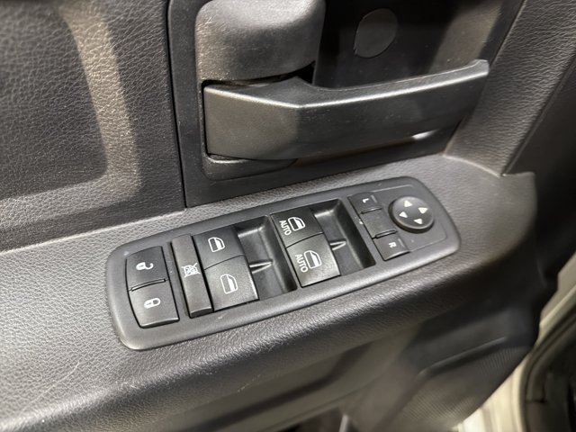 Used 2017 RAM 2500 Tradesman w/ Chrome Appearance Group AWD/4WD image 18