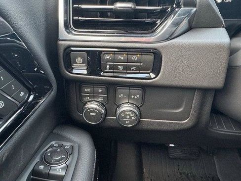 New 2026 GMC Yukon XL Denali w/ LPO, Floor Liner Package image 20