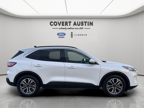 Used 2020 Ford Escape SEL image 6