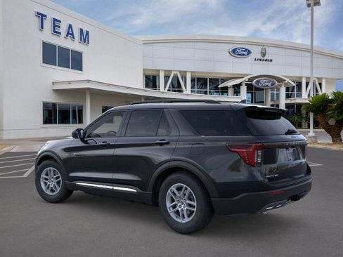 New 2025 Ford Explorer Active w/ Active Comfort Package image 4