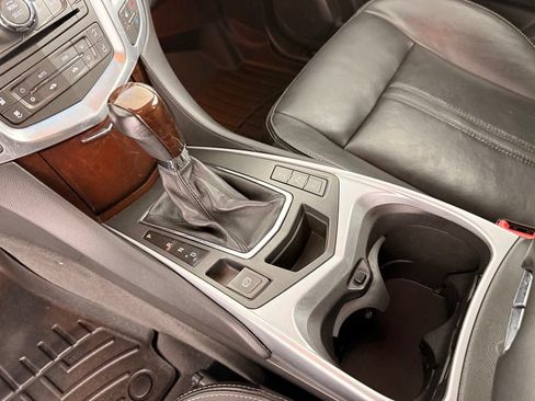Used 2012 Cadillac SRX Luxury FWD image 4