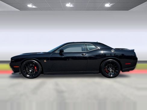Used 2023 Dodge Challenger R/T Scat Pack w/ Plus Package RWD image 2