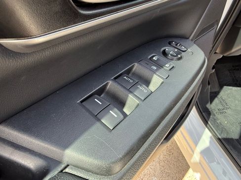 Used 2020 Honda CR-V Touring image 19