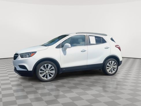 Used 2020 Buick Encore Preferred FWD image 5