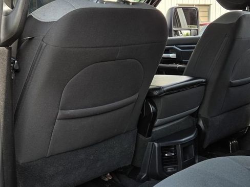 Used 2024 RAM 2500 Big Horn AWD/4WD image 39