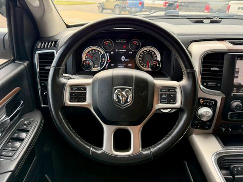 Used 2016 RAM 1500 Laramie w/ Convenience Group AWD/4WD image 15