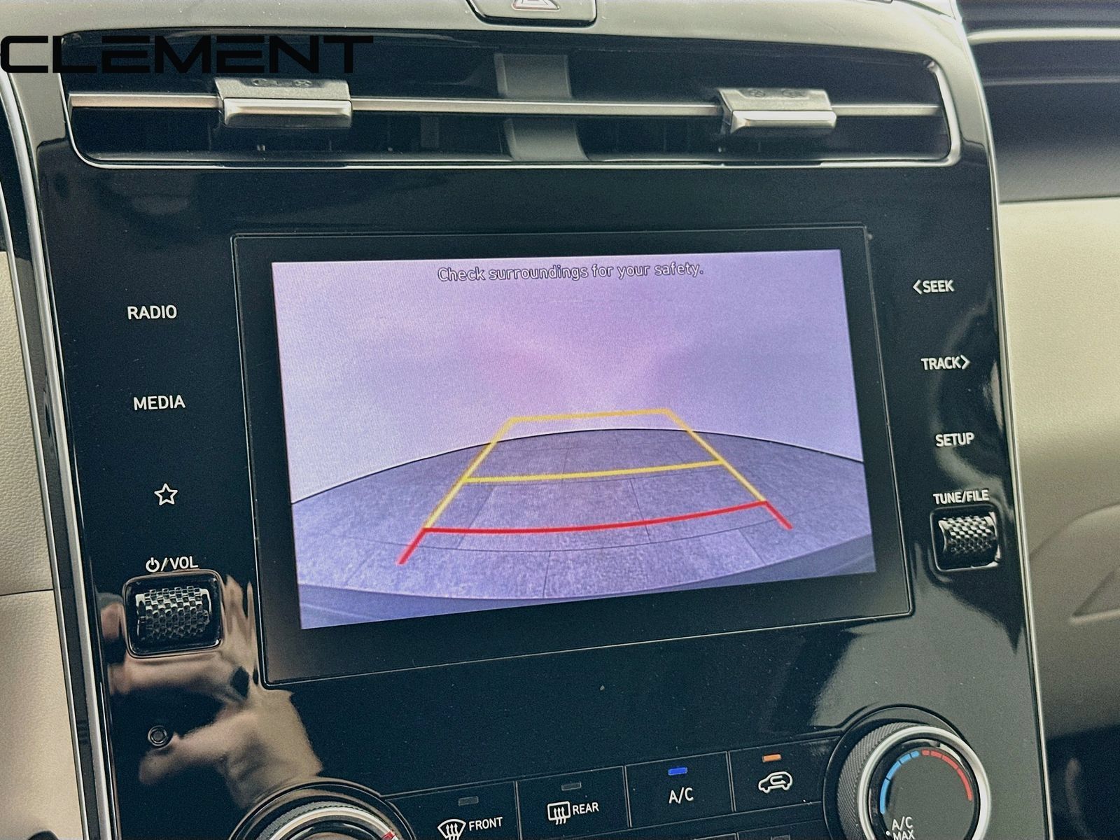 Used 2023 Hyundai Tucson SEL FWD image 19
