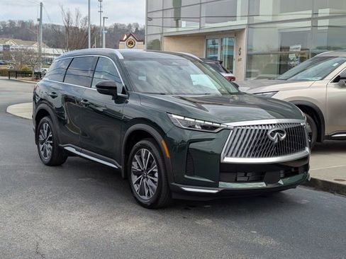 New 2026 INFINITI QX60 Luxe w/ Family Package image 10