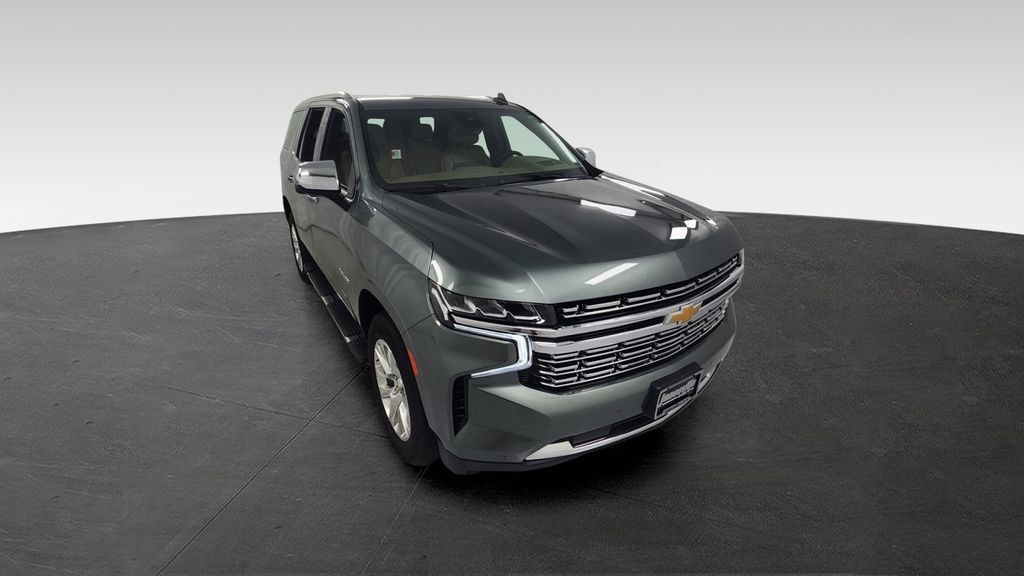 Used 2024 Chevrolet Tahoe Premier AWD/4WD image 1