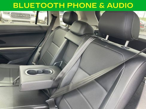 Used 2018 Volkswagen Tiguan SE w/ Panoramic Sunroof Package AWD/4WD image 13