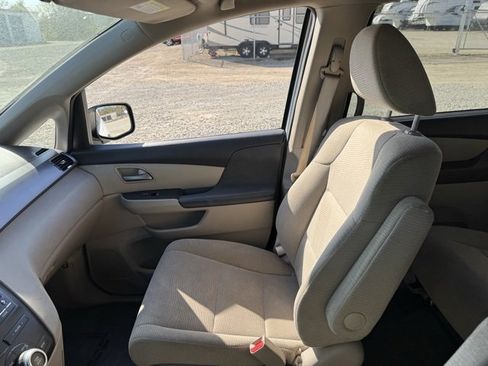 Used 2013 Honda Odyssey LX image 12