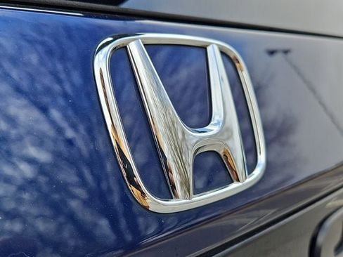 Used 2025 Honda Pilot Touring image 37