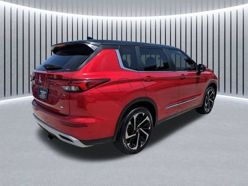 Used 2024 Mitsubishi Outlander SE AWD/4WD image 4