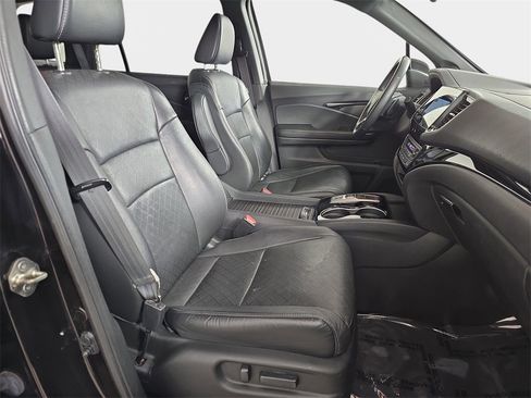 Used 2019 Honda Passport Touring image 11