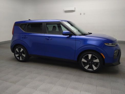 Used 2020 Kia Soul EX image 11