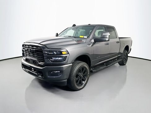 Used 2025 RAM 2500 Big Horn AWD/4WD image 3