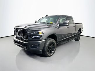 Used 2025 RAM 2500 Big Horn AWD/4WD video 3