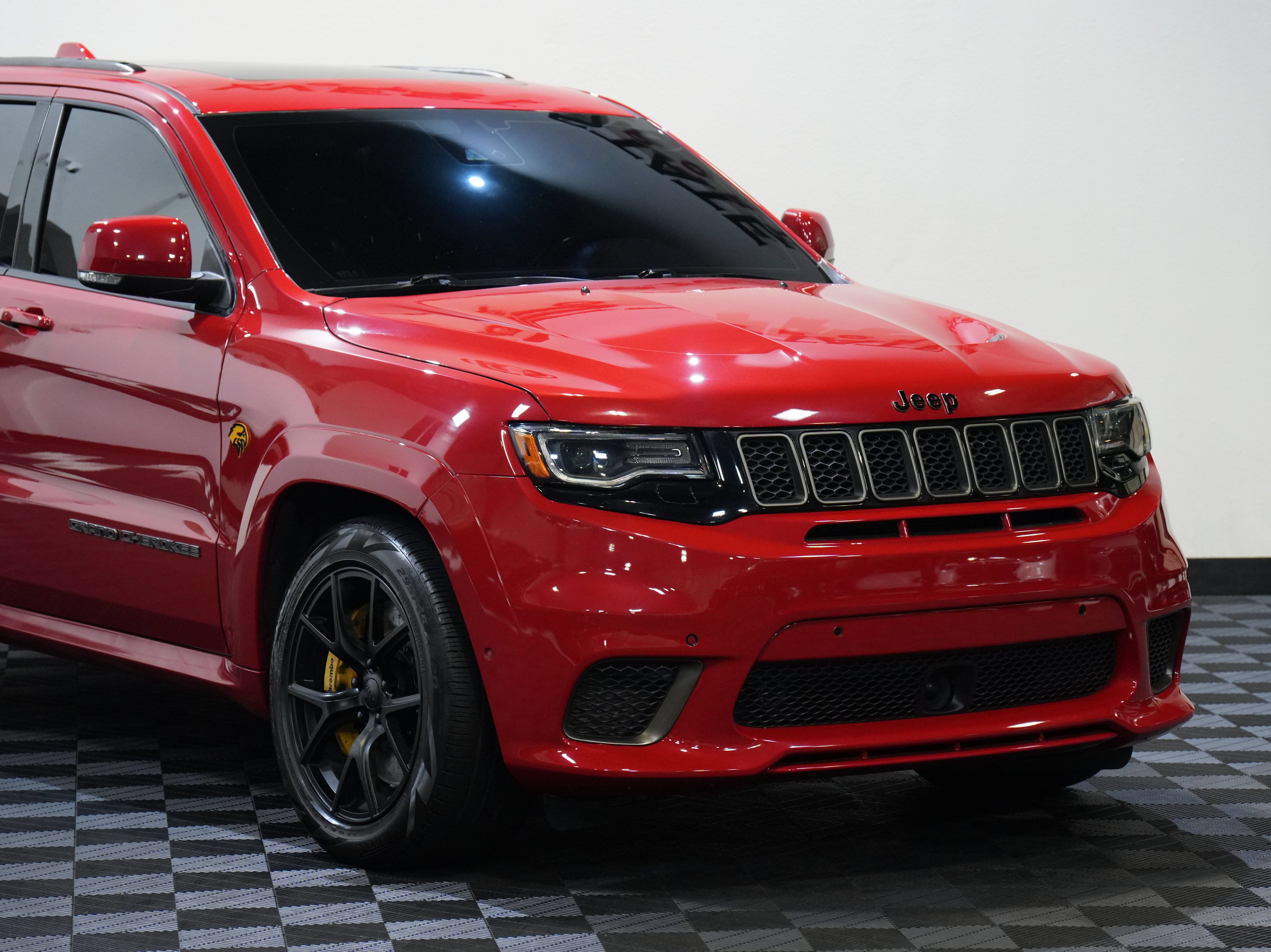 Used 2019 Jeep Grand Cherokee Trackhawk w/ Trailer Tow Group IV AWD/4WD image 9