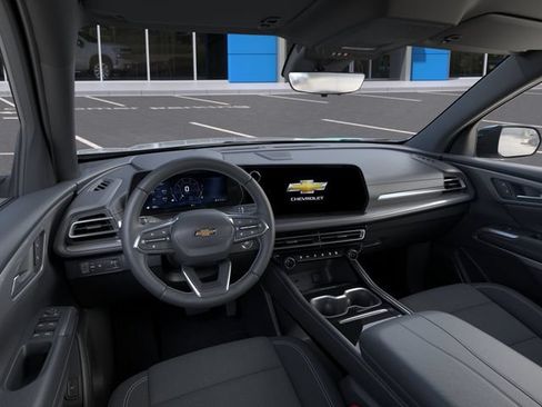 New 2026 Chevrolet Traverse LT w/ Driver Confidence Package FWD image 15