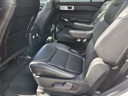 Used 2023 Ford Explorer ST w/ Equipment Group 401A image 11