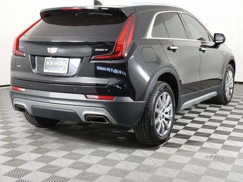 Used 2020 Cadillac XT4 Premium Luxury w/ Driver Awareness Package image 5
