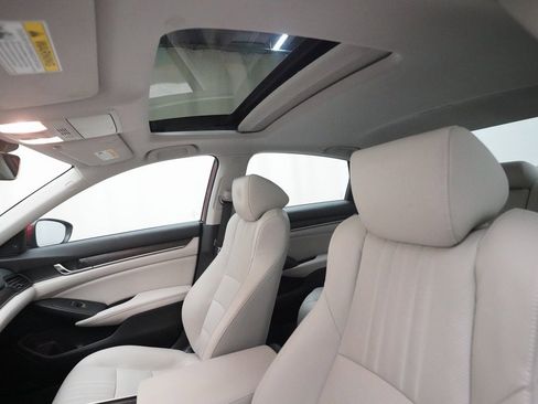 Certified 2018 Honda Accord EX-L image 31