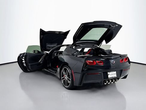 Used 2019 Chevrolet Corvette Stingray Coupe w/ Carbon Flash Badge Package RWD image 27
