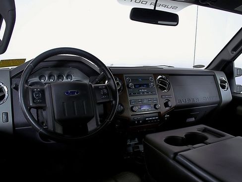 Used 2012 Ford F350 Lariat w/ Chrome Pkg image 11