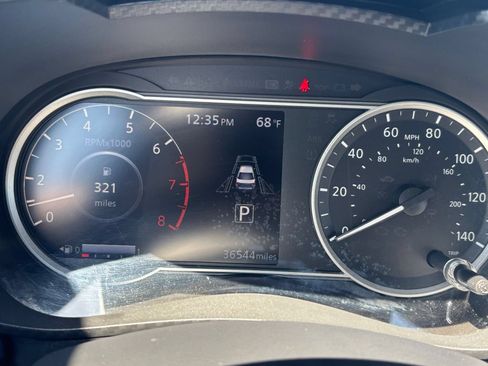 Used 2025 Nissan Versa SV FWD image 39